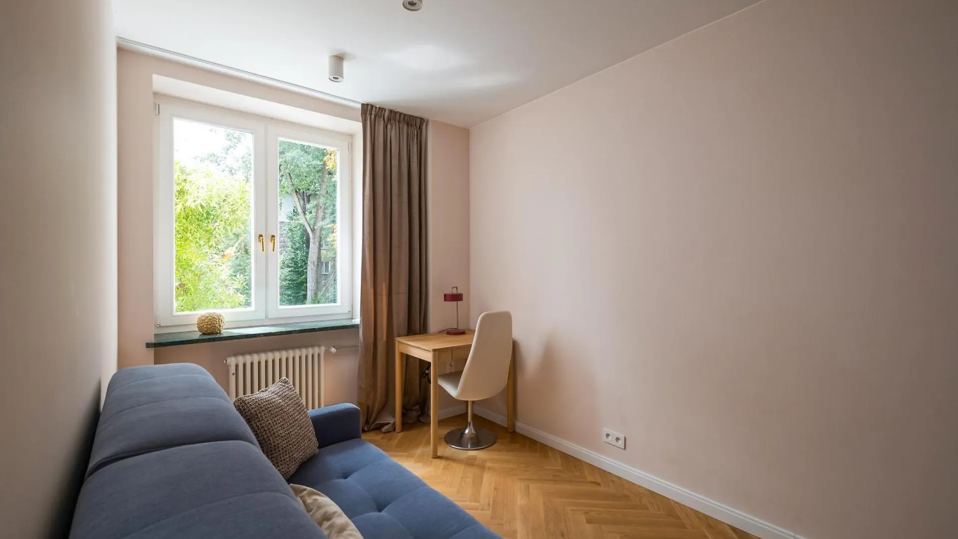 Saska Kepa Deluxe Apartment Βαρσοβία 0*,  Πολωνία